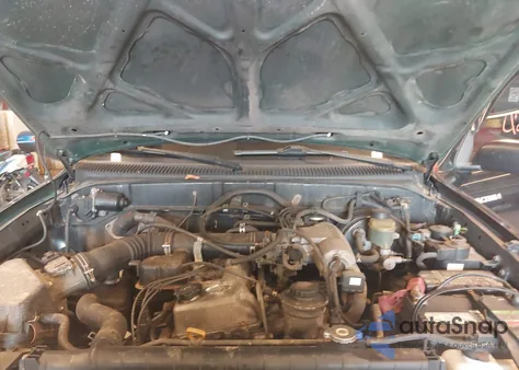 1999 Toyota Tacoma из США, поврежденный, VIN 4TAPM62N3XZ495438